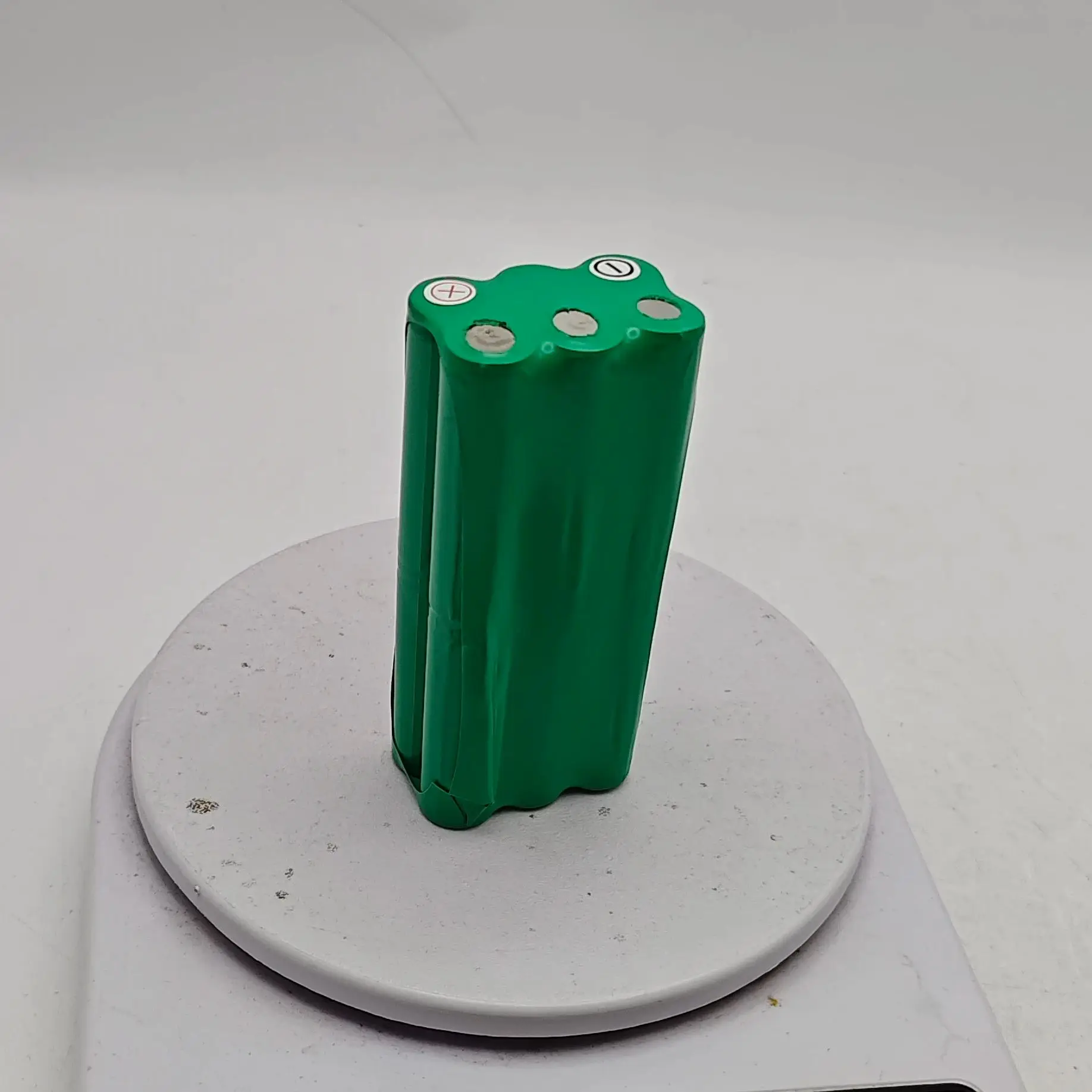 14.4V AA NI-MH 2000mah Vacuum Cleaner Battery for Intelligent Aspirant Robot VONE T285D LiberoV-M600 / M606 V-botT270 / 27
14.4V AA NI-MH 2000mah Vacuum Cleaner Battery for Intelligent Aspirant Robot VONE T285D LiberoV-M600 / M606 V-botT270 / 27
