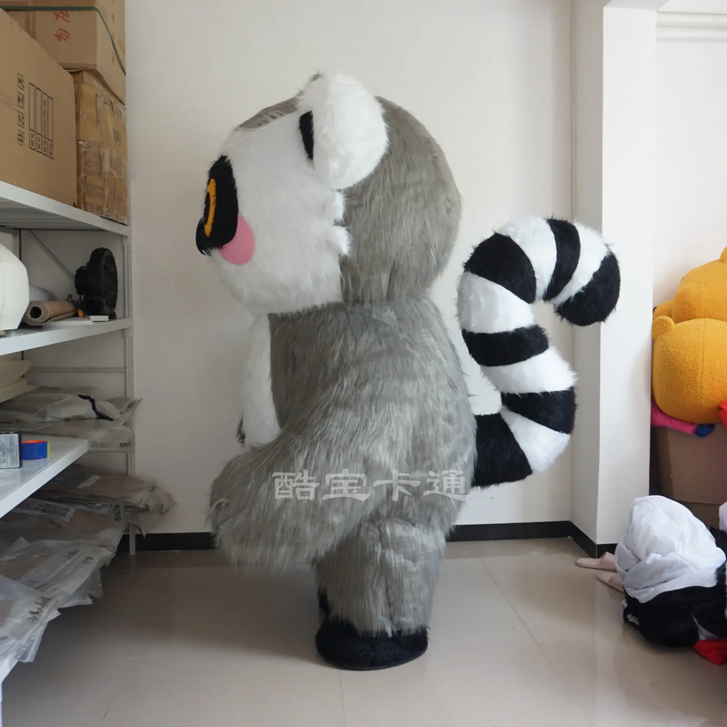Inflatable Ring-Tailed Lemur Costume Long-Haired Doll Mascot Outfit Performance Walking for Special Occasions No Battery
Inflatable Ring-Tailed Lemur Costume Long-Haired Doll Mascot Outfit Performance Walking for Special Occasions No Battery
