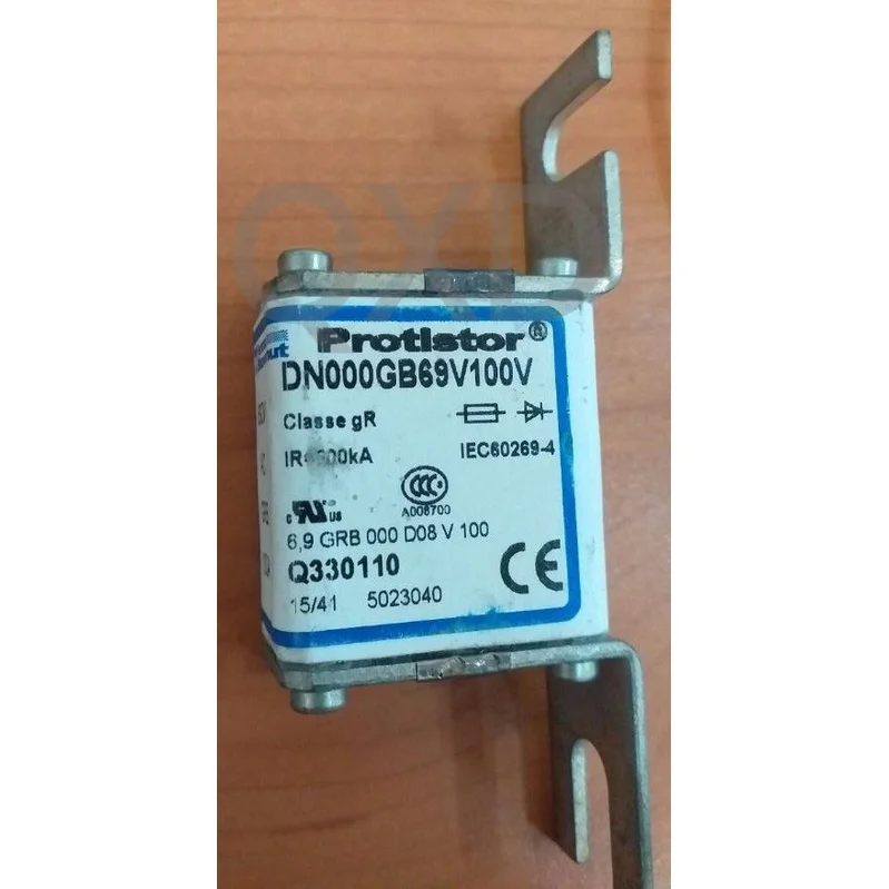 Fuses: DN000GB69V100 6,9 gRB 000 D08/100 S330112 / DN000GB69V120 T330113 / DN000GB69V100V Q330110 / DN000GB69V120V R330111
Fuses: DN000GB69V100 6,9 gRB 000 D08/100 S330112 / DN000GB69V120 T330113 / DN000GB69V100V Q330110 / DN000GB69V120V R330111