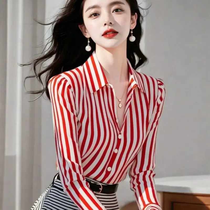 French High-end Striped Long Sleeved Shirt Women's Unique Temperament Top New Style
French High-end Striped Long Sleeved Shirt Women's Unique Temperament Top New Style
