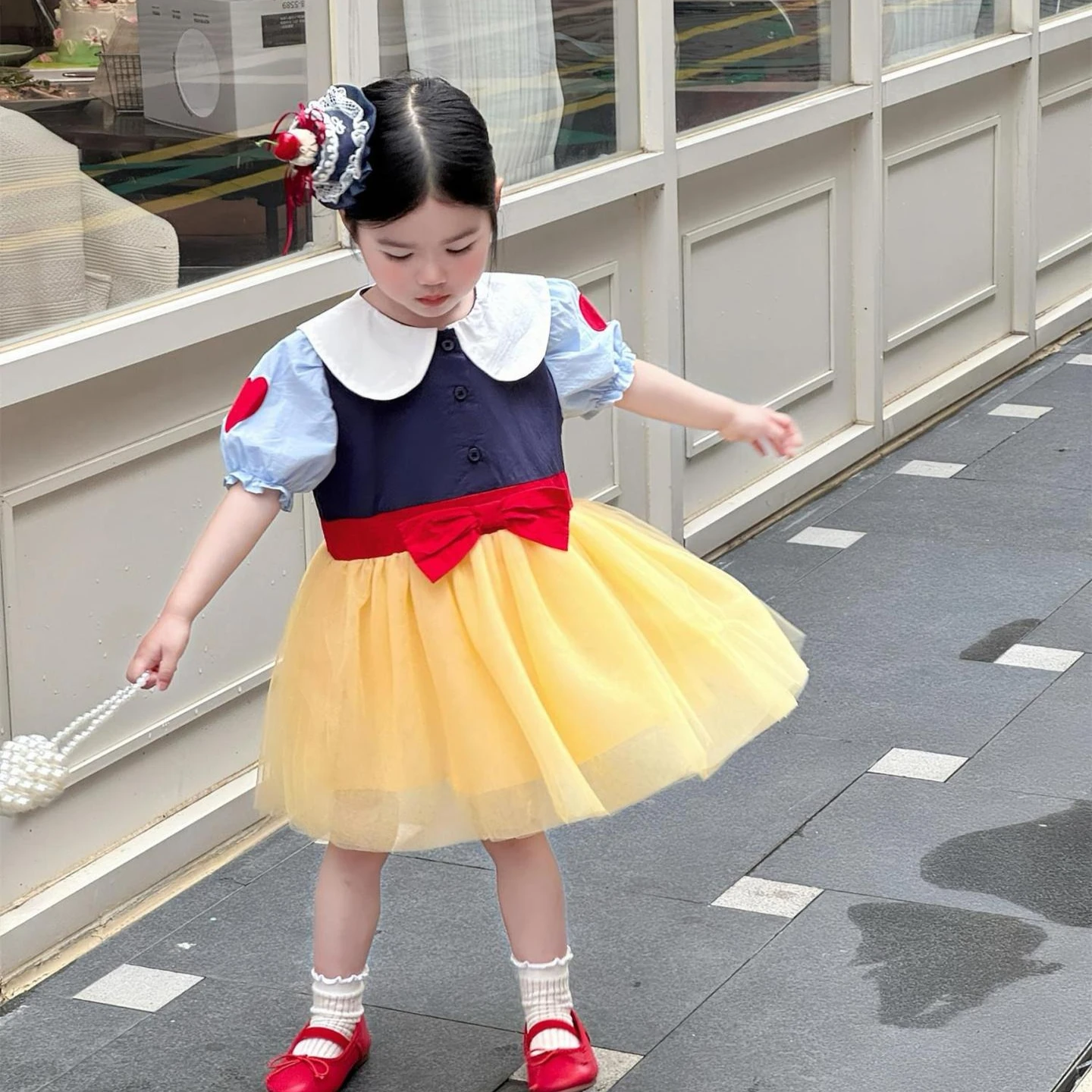 Girls Dress 2026 Spring Summer New Set Girls Baby Korean Cartoon Princess Love Embroidery Bow Bubble Short-sleeved Dress
Girls Dress 2026 Spring Summer New Set Girls Baby Korean Cartoon Princess Love Embroidery Bow Bubble Short-sleeved Dress