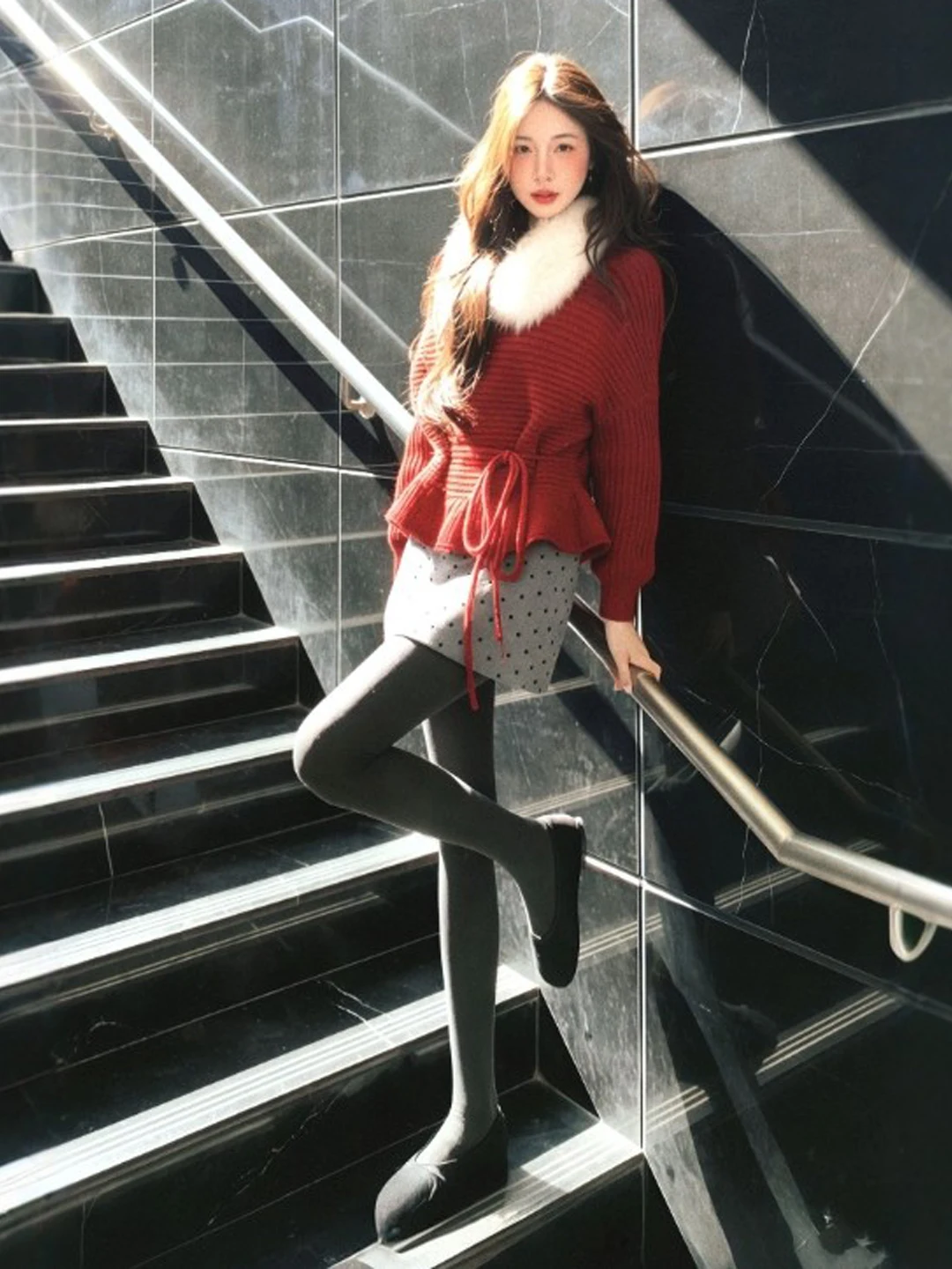 Retro Ele Red Outerwear Skirt Set Spring 2026 Faion Comfortable Warm Mid-Spring High Waist ort Skirt round Ne Knit Top
Retro Ele Red Outerwear Skirt Set Spring 2026 Faion Comfortable Warm Mid-Spring High Waist ort Skirt round Ne Knit Top