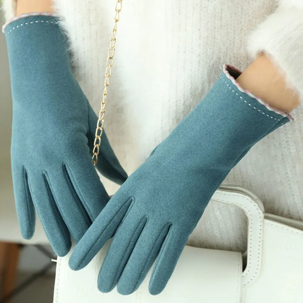 Solid Color Point Finger Autumn And Winter Plus Fleece Outdoor Touch Screen Gloves Women Gloves Korean Style Mittens De velvet 
Solid Color Point Finger Autumn And Winter Plus Fleece Outdoor Touch Screen Gloves Women Gloves Korean Style Mittens De velvet