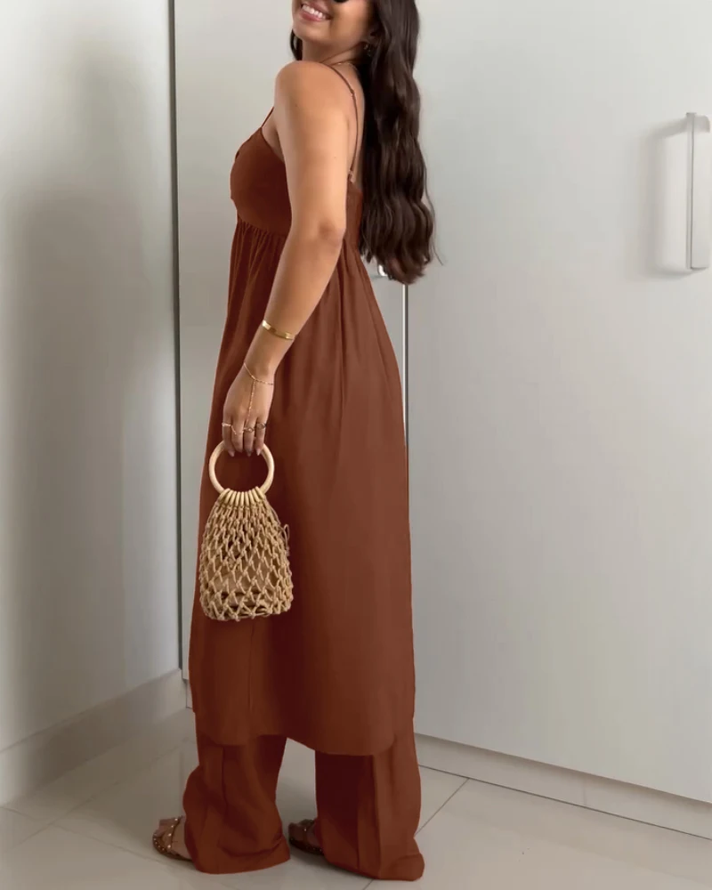 2-Piece Set of V-Neck Sleeveless Shirt with Metal Ring Decorative Camisole Top and Casual High Waisted Wide Leg Pants Set
2-Piece Set of V-Neck Sleeveless Shirt with Metal Ring Decorative Camisole Top and Casual High Waisted Wide Leg Pants Set