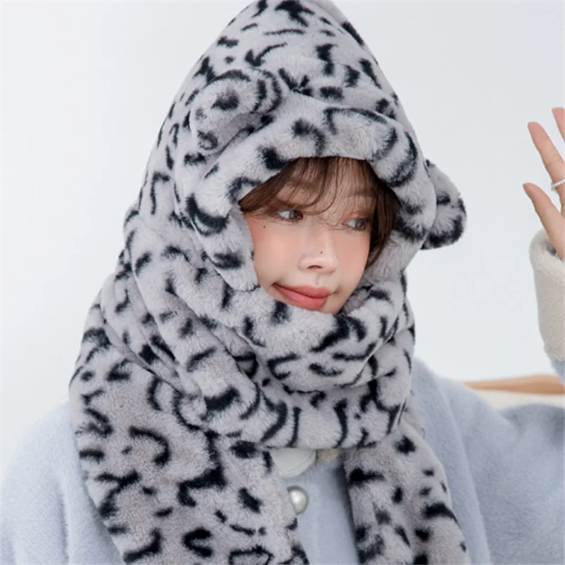 2021 New Rabbit Hair Leopard Scarf Three Piece Set women's Winter Warm Hat Scarf With Claw Print Gloves ThreeIn One
2021 New Rabbit Hair Leopard Scarf Three Piece Set women's Winter Warm Hat Scarf With Claw Print Gloves ThreeIn One