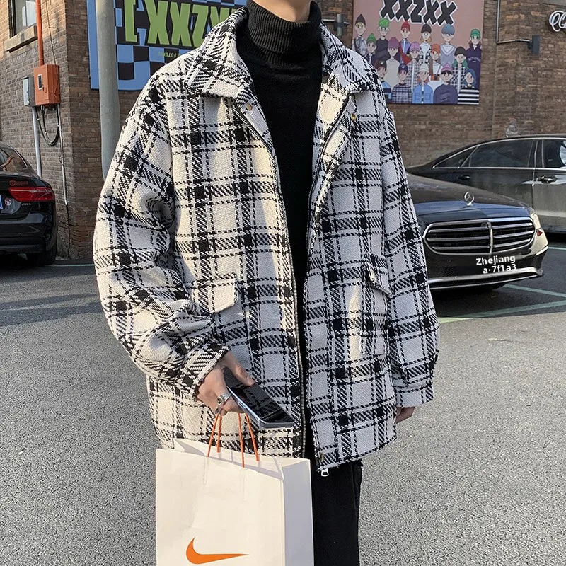 Men's Autumn Winter Plaid Woolen Coat Loose Fit Faionable Bla White ids Casual Jaet for Couples Youth Trendy Outerwear
Men's Autumn Winter Plaid Woolen Coat Loose Fit Faionable Bla White ids Casual Jaet for Couples Youth Trendy Outerwear