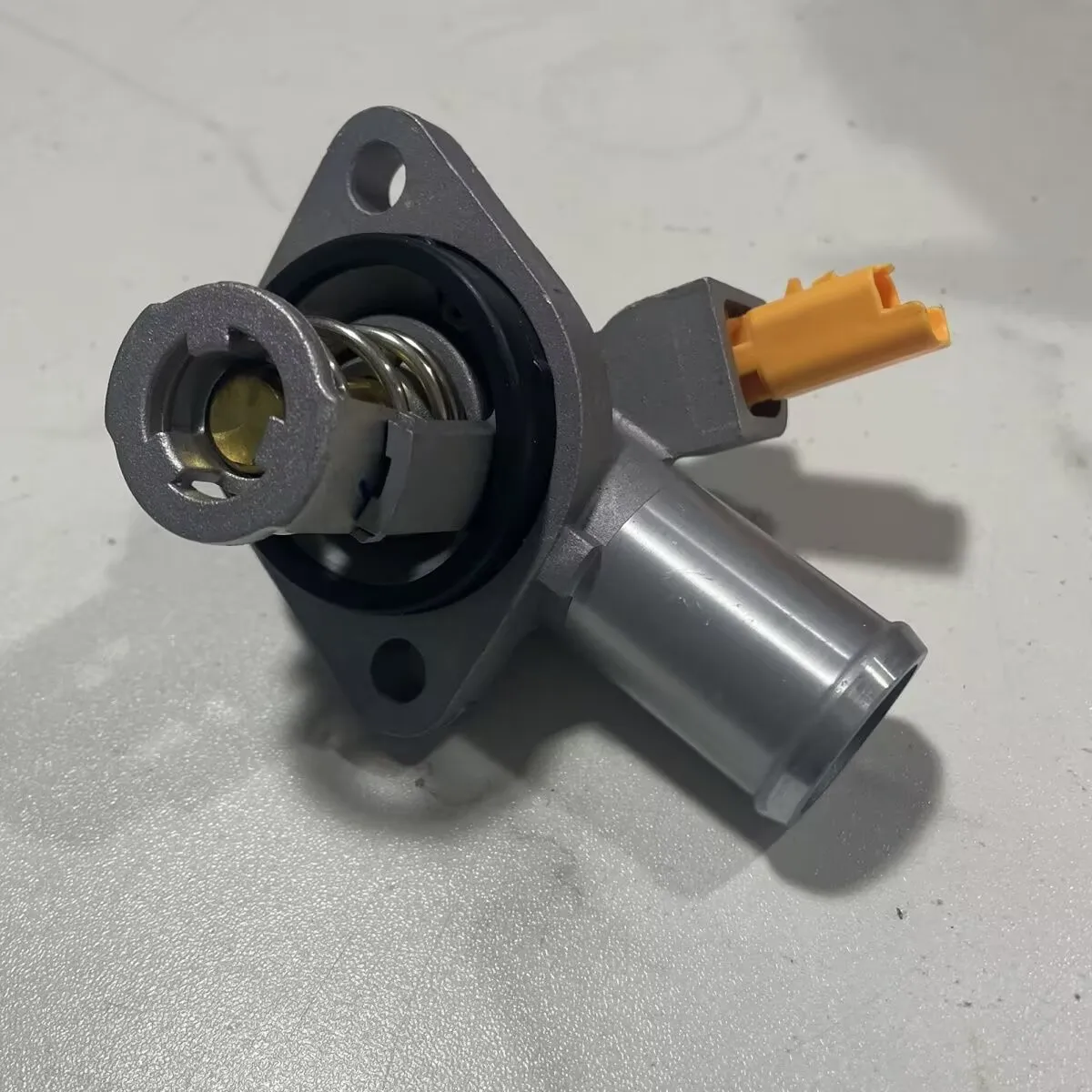 Thermostat for Changan CS15 New Alsvin X70A Oshan A600 Changan Honor Yidong Eado 1306010-H02 Thermostat
Thermostat for Changan CS15 New Alsvin X70A Oshan A600 Changan Honor Yidong Eado 1306010-H02 Thermostat