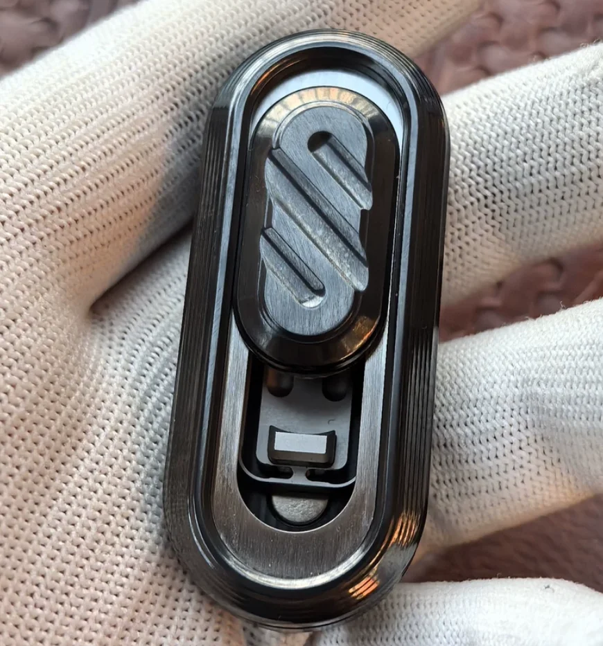 Used EDC Wanwu Popping promotion zirconium throwing popping2.0 fidget slider decompression toy
Used EDC Wanwu Popping promotion zirconium throwing popping2.0 fidget slider decompression toy