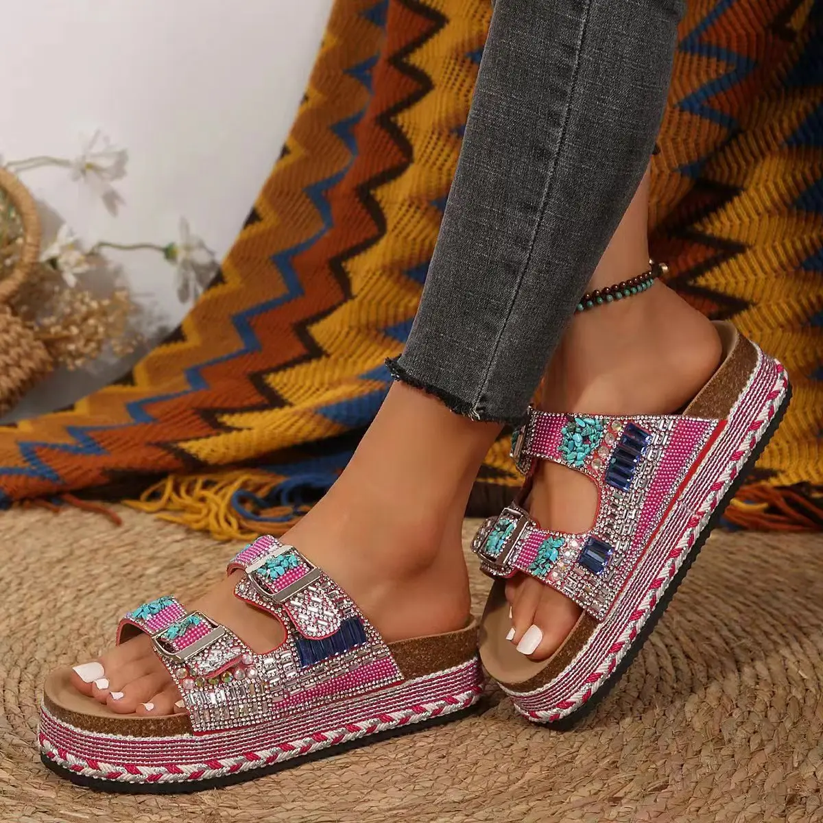 2025 New Thick Bottom round Toe Jute Rope Cork Beach Slippers Large Size Women Shoes Double Buckle Soft Sandals Summer Flip Flop
2025 New Thick Bottom round Toe Jute Rope Cork Beach Slippers Large Size Women Shoes Double Buckle Soft Sandals Summer Flip Flop