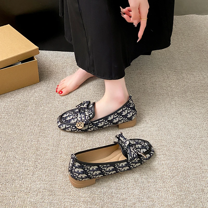 Women's Monogram Print Bow Loafers 2026 New Jacquard Fabric Low Heel Slip-On Dress Shoes for Female Office Daily Luxury Fashion
Women's Monogram Print Bow Loafers 2026 New Jacquard Fabric Low Heel Slip-On Dress Shoes for Female Office Daily Luxury Fashion