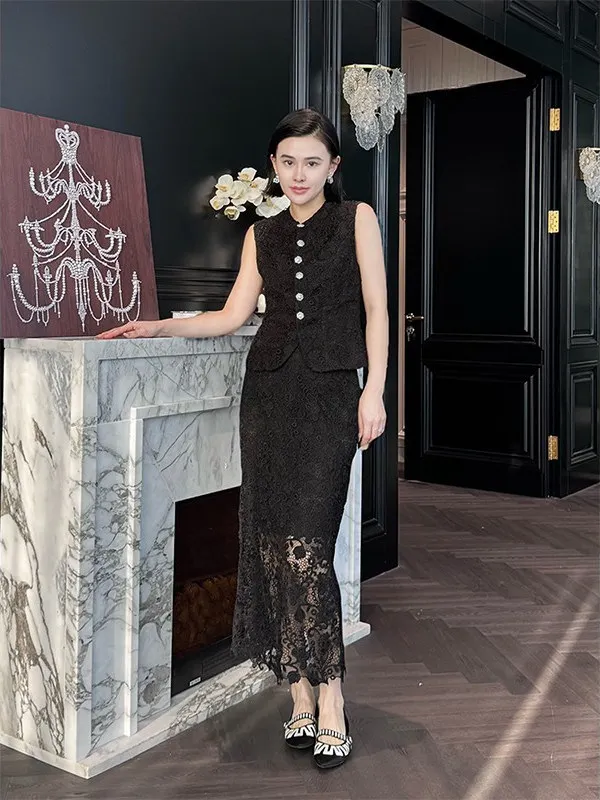 Ele Bla Lace Hollow out Slim Fit f Skirt by Yuan ling Spring 2025 Busin Formal High Waist A-Line Skirt
Ele Bla Lace Hollow out Slim Fit f Skirt by Yuan ling Spring 2025 Busin Formal High Waist A-Line Skirt