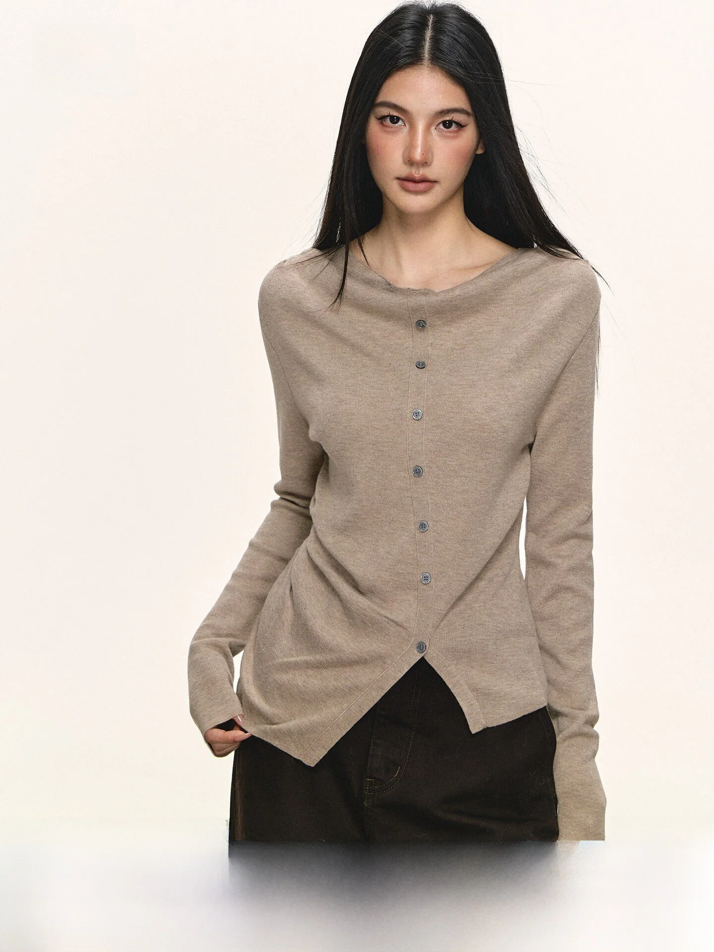Anna Aneae Vintage Sle Slim Fit Knitwear Women's Long Sve Button up Asymmetrical Neline Woolen Top for Spring
Anna Aneae Vintage Sle Slim Fit Knitwear Women's Long Sve Button up Asymmetrical Neline Woolen Top for Spring