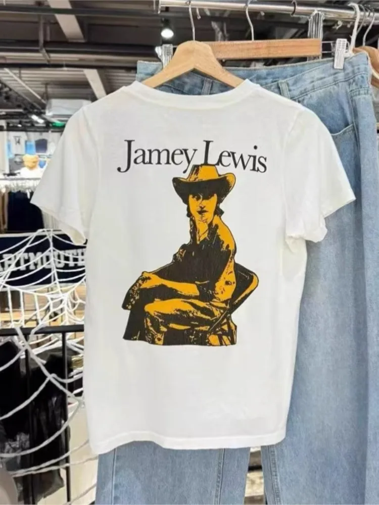 Retro American Cowboy Print T-shirts Women Summer New Streetwear Casual Cotton Short Sleeve Tees Vintage Chic Preppy Style Tops
Retro American Cowboy Print T-shirts Women Summer New Streetwear Casual Cotton Short Sleeve Tees Vintage Chic Preppy Style Tops