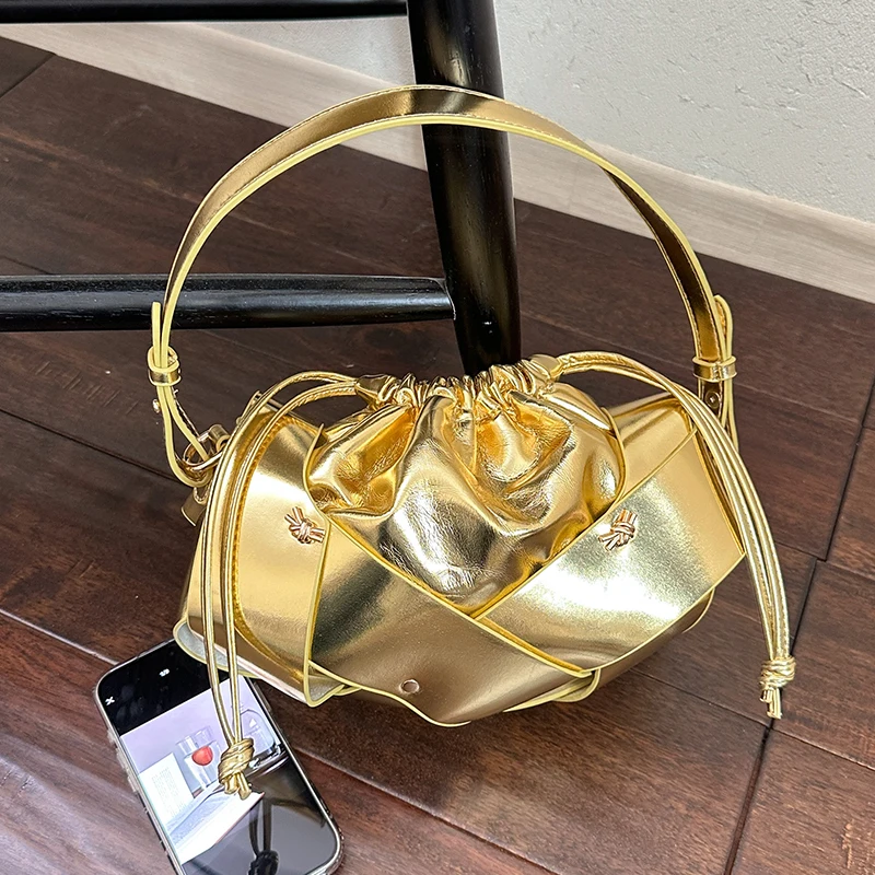 2026 Spring Underarm Handbag Gold Luxury Designer Woven Bag Fashion Hobo Silver Evening Clutch Bag Chic Purple Shoulder Bag
2026 Spring Underarm Handbag Gold Luxury Designer Woven Bag Fashion Hobo Silver Evening Clutch Bag Chic Purple Shoulder Bag