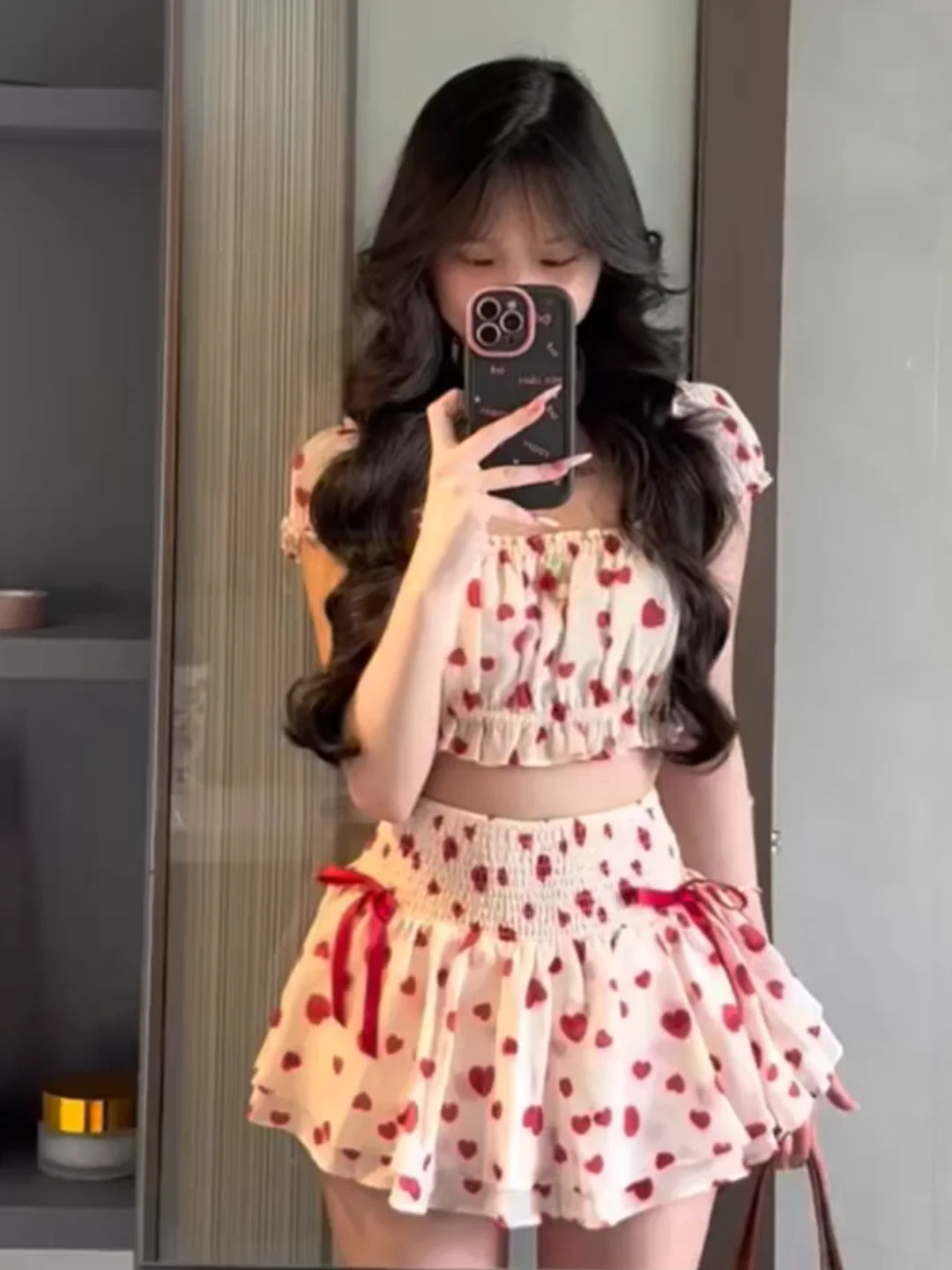 Sexy Retro Pink U-Neck Heart Print Short Sleeve Top And A-Line Skirt Two-Piece Set for Young Women Summer Fashion Outfit
Sexy Retro Pink U-Neck Heart Print Short Sleeve Top And A-Line Skirt Two-Piece Set for Young Women Summer Fashion Outfit