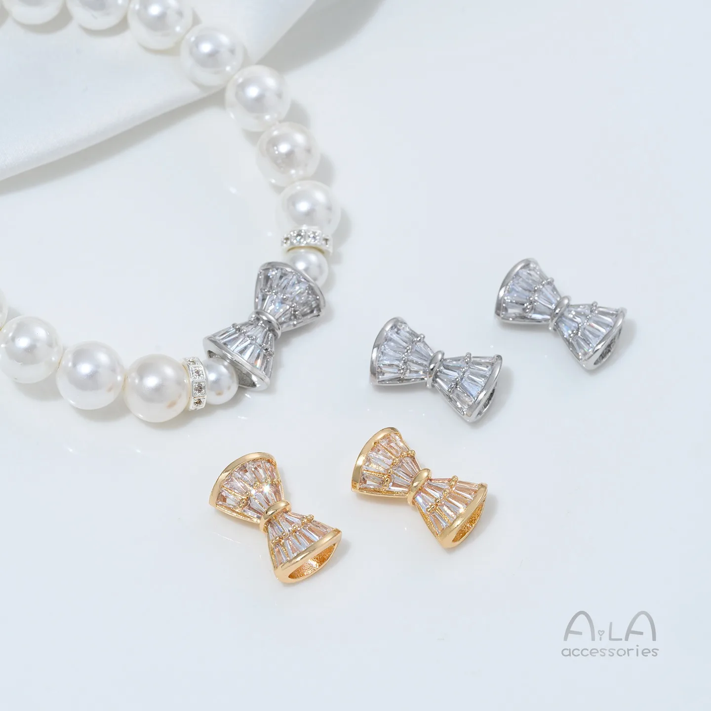 Медные бусины-разделители в форме банта с цирконием и позолотой 14K, с отверстием, для рукоделия, DIY, для браслетов из хрусталя и жемчуга
Медные бусины-разделители в форме банта с цирконием и позолотой 14K, с отверстием, для рукоделия, DIY, для браслетов из хрусталя и жемчуга