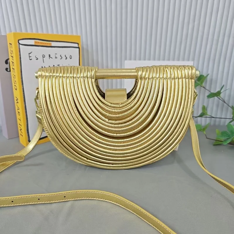 Trendy Bamboo Fiber Woven Women's Handbags New High-End Handwoven Rope Knotted Shape Bags Soft Shoulder Bags Mobile Phone Pocket
Trendy Bamboo Fiber Woven Women's Handbags New High-End Handwoven Rope Knotted Shape Bags Soft Shoulder Bags Mobile Phone Pocket