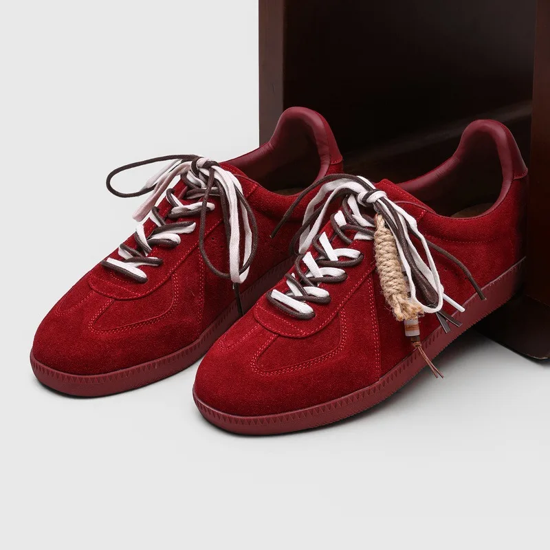 Men Casual Flat Sneakers Non-slip Cow Suede German Training Shoes Plus Size Spring and Autumn Retro Style Women Training Shoes
Men Casual Flat Sneakers Non-slip Cow Suede German Training Shoes Plus Size Spring and Autumn Retro Style Women Training Shoes