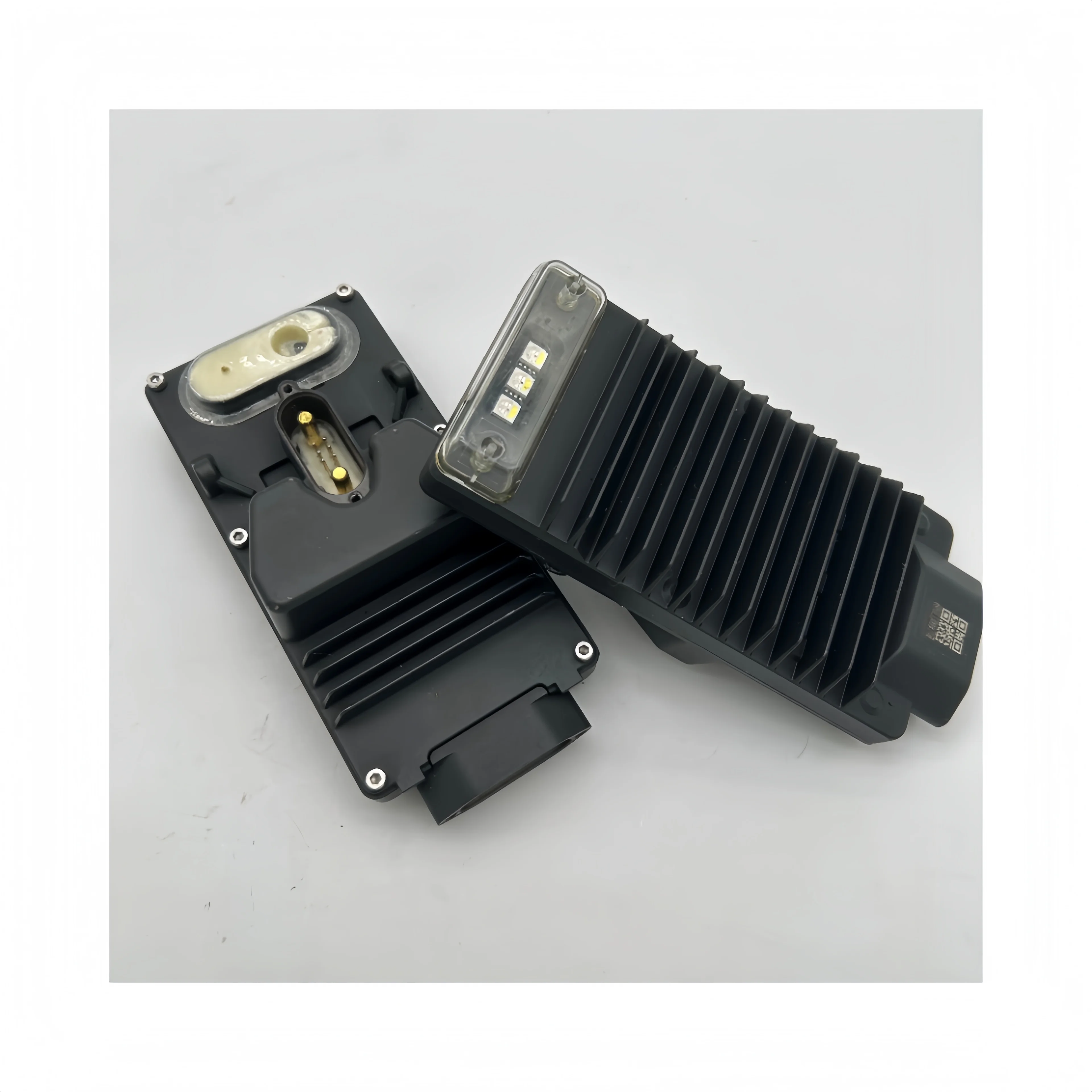 Модуль питания T50 ESC, контроль скорости, электронный модуль авоники, подходящий для Agras
Модуль питания T50 ESC, контроль скорости, электронный модуль авоники, подходящий для Agras