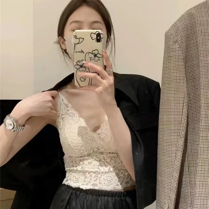 Deeptown Y2k Top Lace Camis Backless Crop Tops Coquette Comfortable Bralette Sleevelss Open Back Tank Top Street Wear.
Deeptown Y2k Top Lace Camis Backless Crop Tops Coquette Comfortable Bralette Sleevelss Open Back Tank Top Street Wear.
