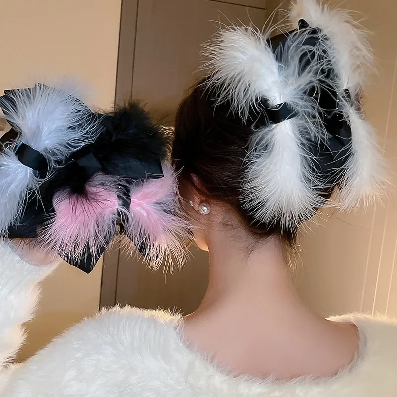 Solid Feather Bow Hair Clips Hair Claws for Women Sweet Elegant Versatile Jewelry Hair Accessories
Solid Feather Bow Hair Clips Hair Claws for Women Sweet Elegant Versatile Jewelry Hair Accessories