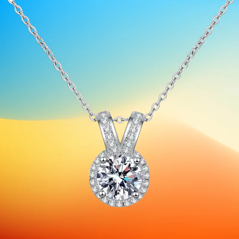 Original PT950 Platinum Chain Pendant V shaped Wedding jewelry GRA Real 1CT Luxury Round Moissanite Diamond Necklace for WomenVa
Original PT950 Platinum Chain Pendant V shaped Wedding jewelry GRA Real 1CT Luxury Round Moissanite Diamond Necklace for WomenVa