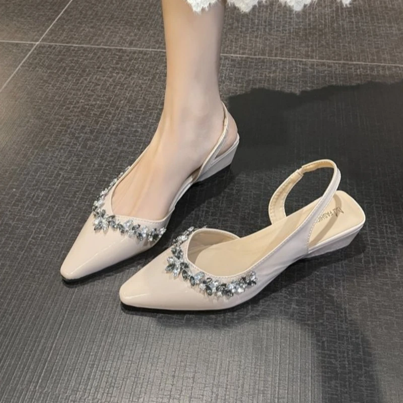 Pointed Closed Toe Women's Solid Color Rhinestone Embellishment Sandals Women Vintage Elegant Fashionable Sandals Summer New
Pointed Closed Toe Women's Solid Color Rhinestone Embellishment Sandals Women Vintage Elegant Fashionable Sandals Summer New