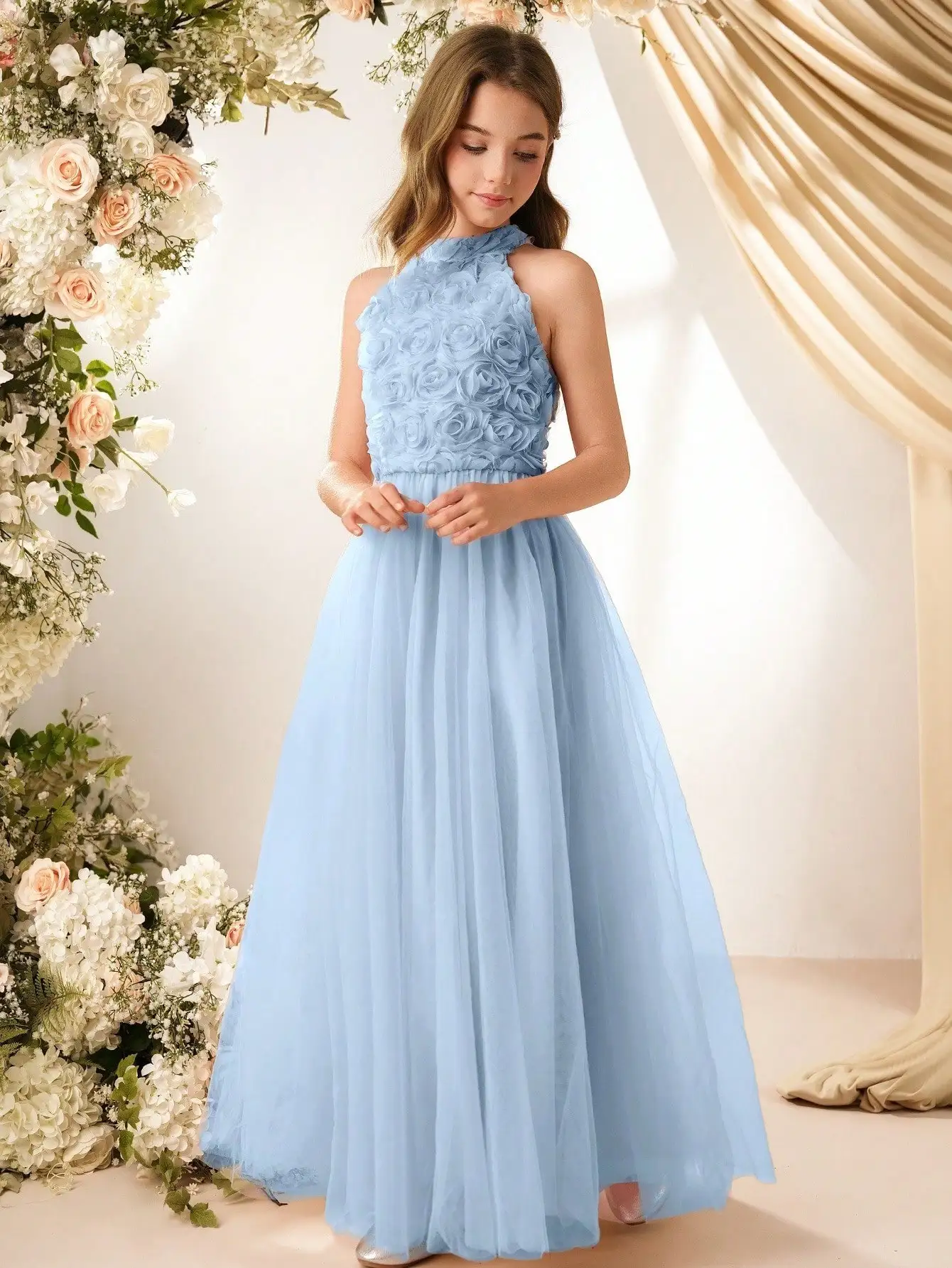 Floral 3D Applique Halter Neck A-Line Tulle Floor Length Formal Dress
Floral 3D Applique Halter Neck A-Line Tulle Floor Length Formal Dress