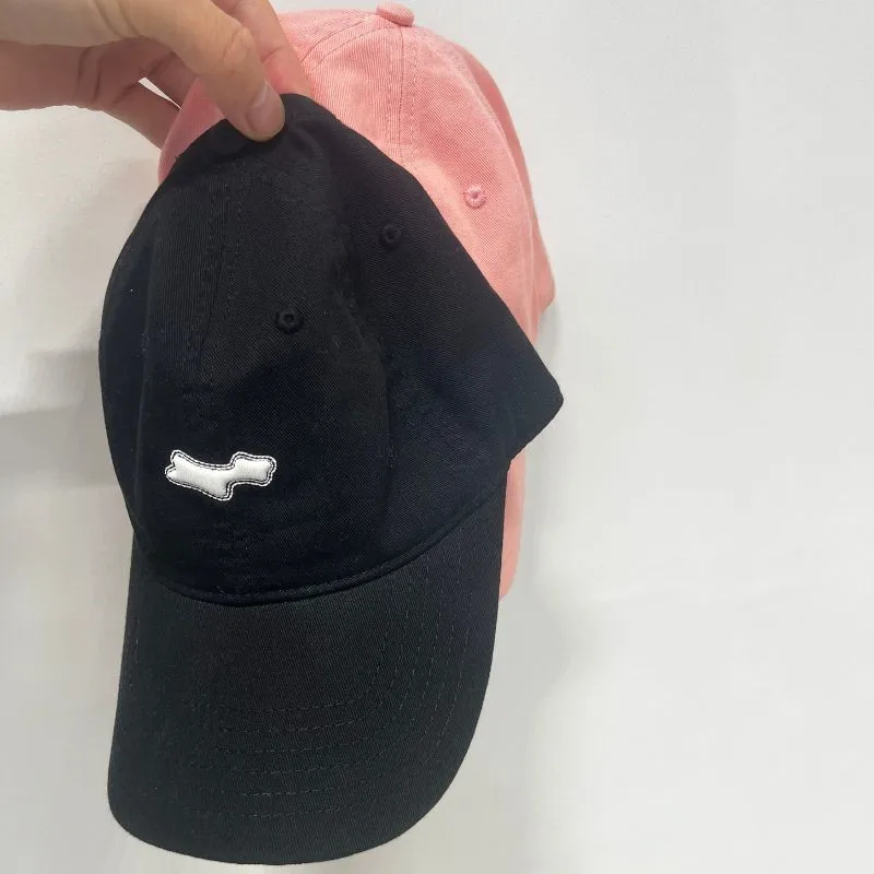 Unisex Four Season Versatile Baseball Cap High Quality Embroidered Logo SKYLRK Caps Men Women Street Outdoor Adjustable Sun Hat
Unisex Four Season Versatile Baseball Cap High Quality Embroidered Logo SKYLRK Caps Men Women Street Outdoor Adjustable Sun Hat