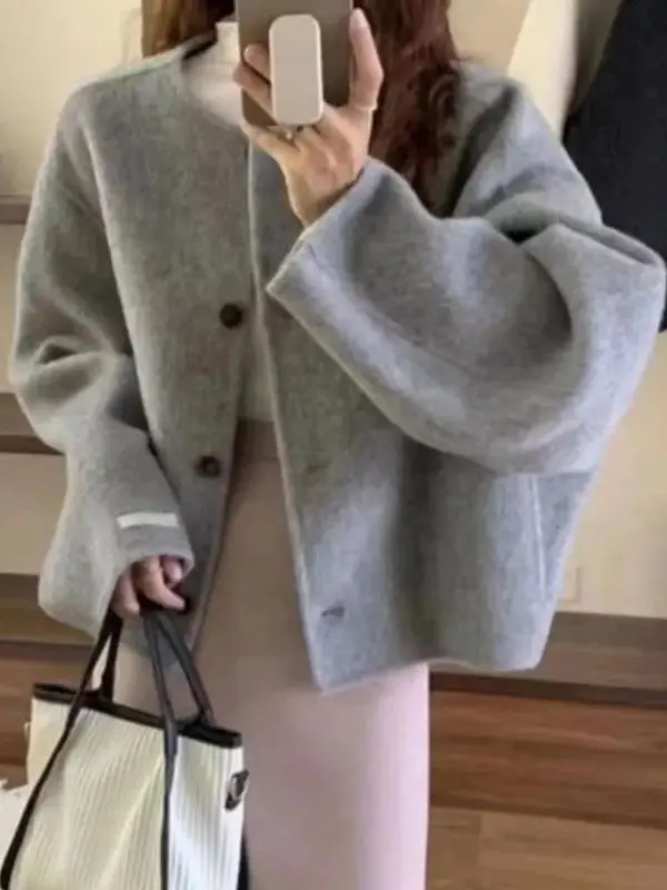 Double-Sided round Ne ort Coat Korean Sle Loose Fit Autumn Winter Faion Outerwear for Women Small Fraance Sle Trendy
Double-Sided round Ne ort Coat Korean Sle Loose Fit Autumn Winter Faion Outerwear for Women Small Fraance Sle Trendy