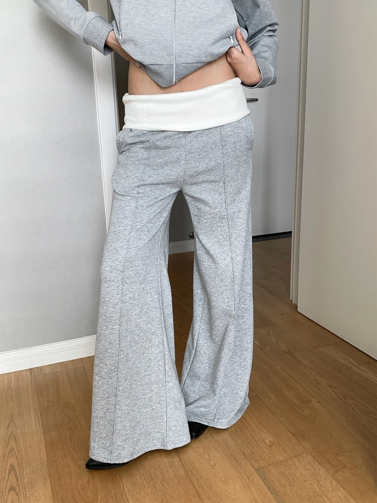 Женские повседневные брюки Ambosc Lazy Cool с широкими штанинами, в пол, с цветными вставками, с высокой талией, из смесового хлопка и полиэстера
Женские повседневные брюки Ambosc Lazy Cool с широкими штанинами, в пол, с цветными вставками, с высокой талией, из смесового хлопка и полиэстера