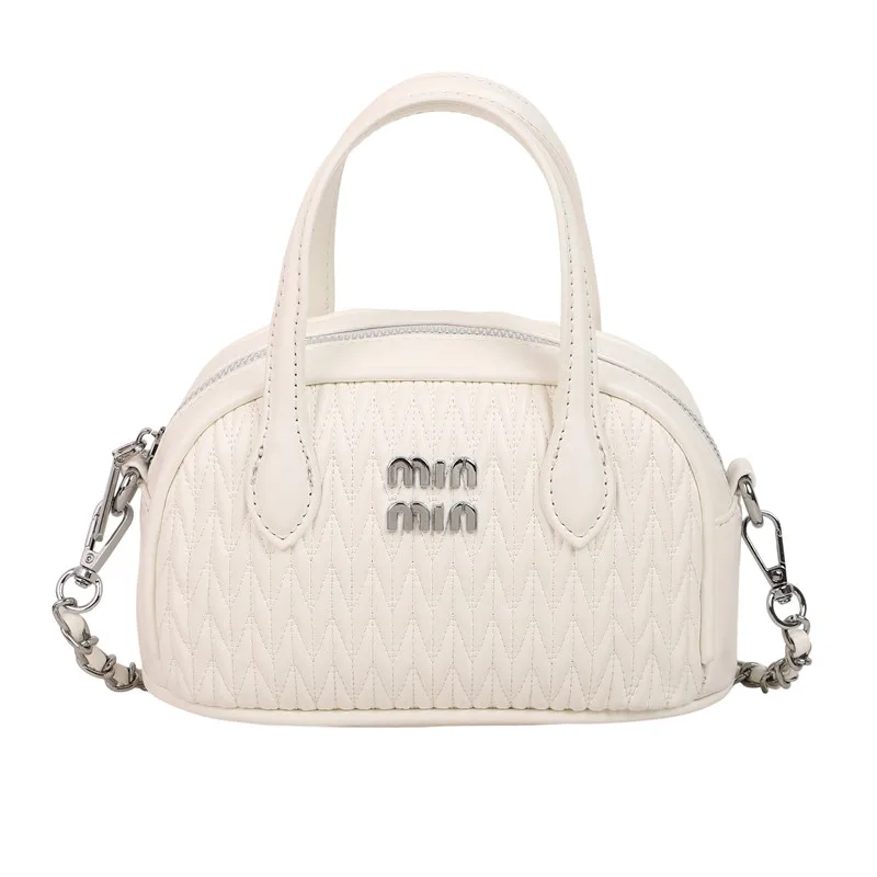 Модная роскошная винтажная сумка для подгузников для женщин: элегантная кожаная сумка через плечо, минималистичная дизайнерская сумка-тоут с большим объемом.
Модная роскошная винтажная сумка для подгузников для женщин: элегантная кожаная сумка через плечо, минималистичная дизайнерская сумка-тоут с большим объемом.