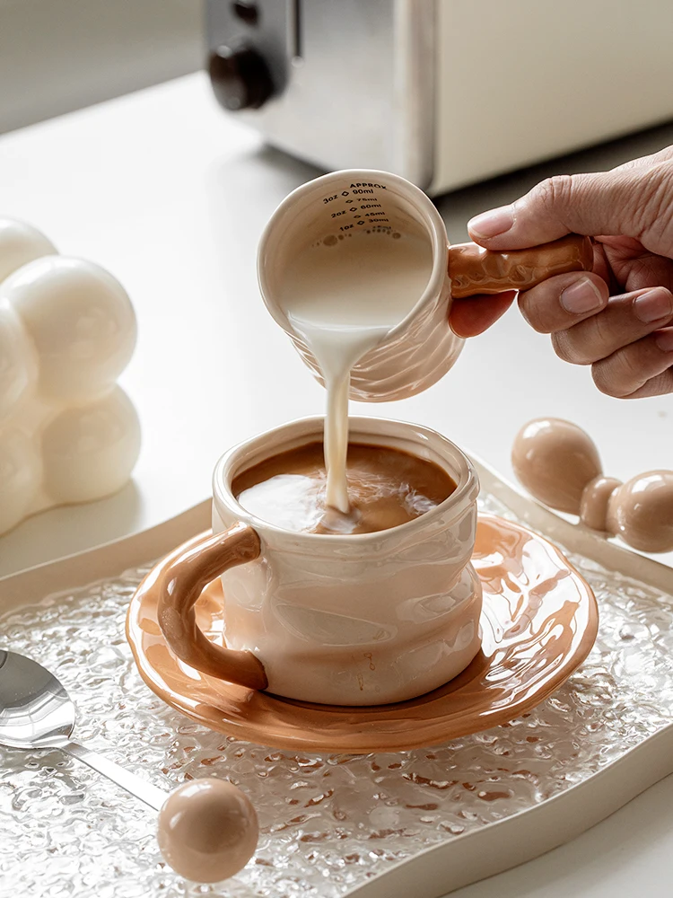 Light luxury coffee high-end exquisite measuring Italian coffee extraction milk ceramic ounce liquid cup
Light luxury coffee high-end exquisite measuring Italian coffee extraction milk ceramic ounce liquid cup