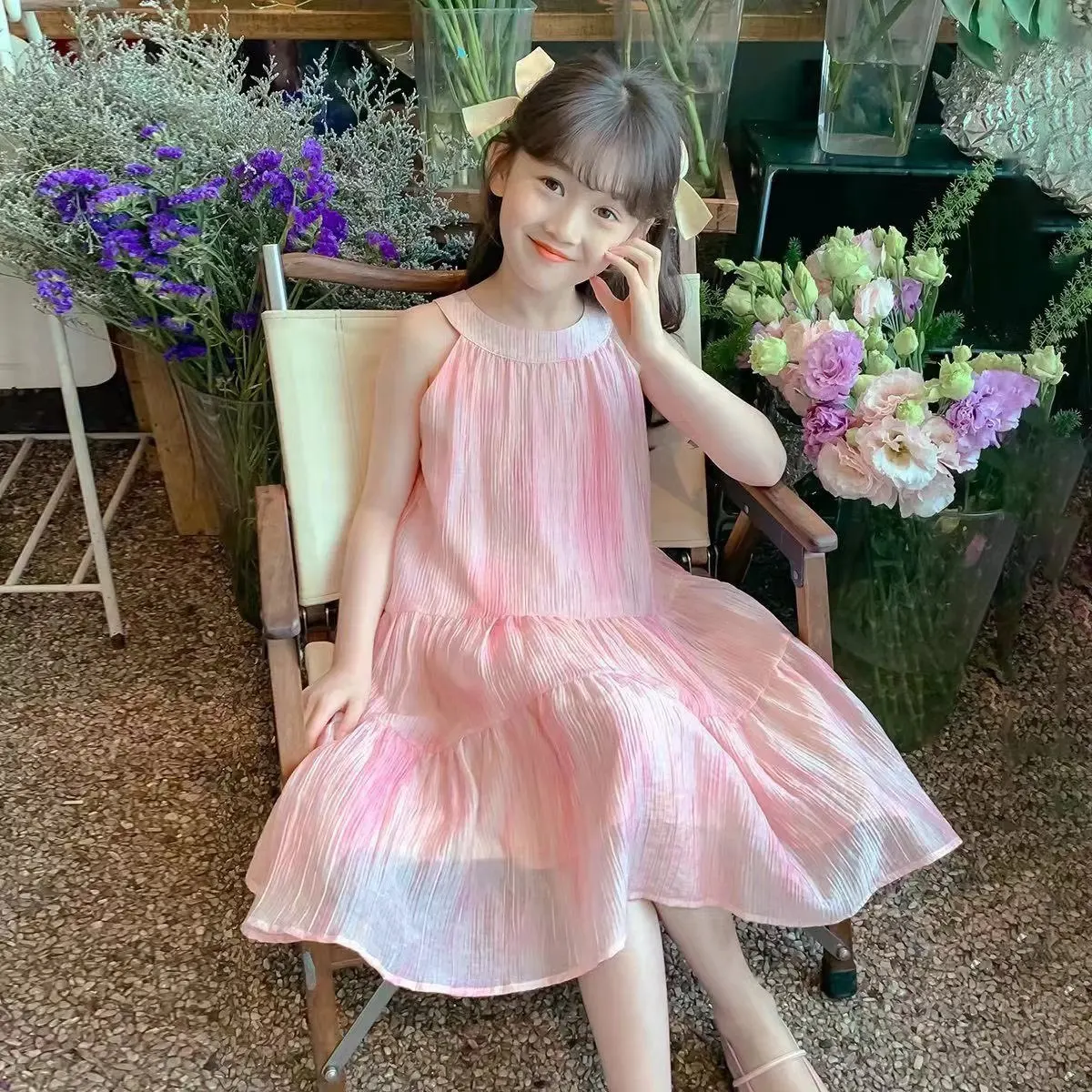Girls Summer Fashionable Sleeveless Mesh Princess Dress Children's Korean Style Dress for Kids
Girls Summer Fashionable Sleeveless Mesh Princess Dress Children's Korean Style Dress for Kids