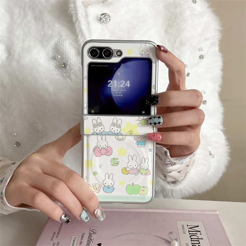 Kawaii Miffy Apple Star Pattern Magnetic phone case For Samsung Galaxy Z Flip 4 5 6 7 FE Shockproof Hard Cover For MagSafe
Kawaii Miffy Apple Star Pattern Magnetic phone case For Samsung Galaxy Z Flip 4 5 6 7 FE Shockproof Hard Cover For MagSafe