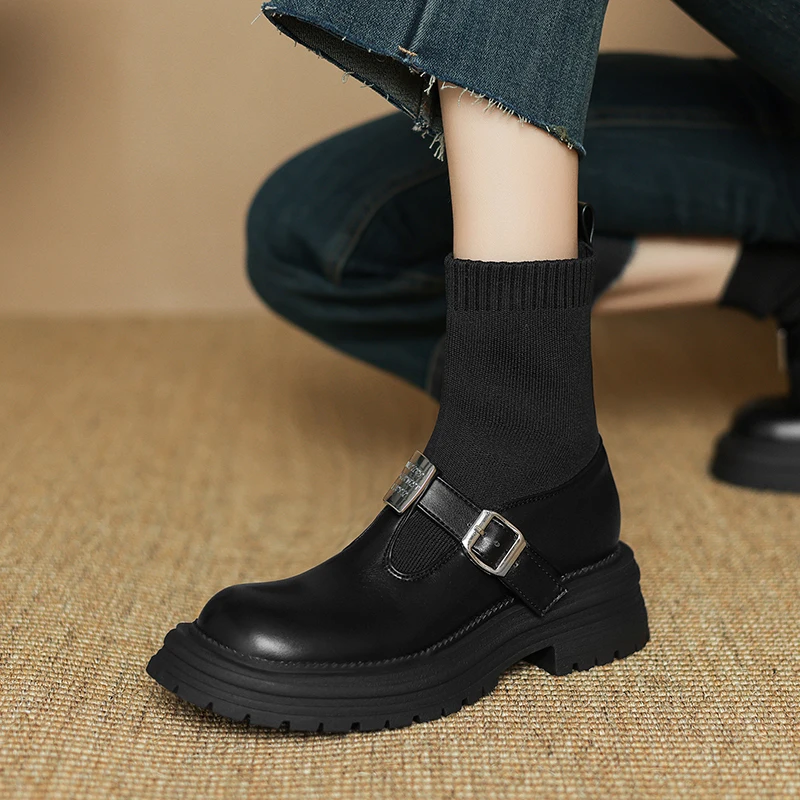 Fashionable stitching round head metal belt buckle decoration simple thick heel comfortable thick bottom women's short boots
Fashionable stitching round head metal belt buckle decoration simple thick heel comfortable thick bottom women's short boots