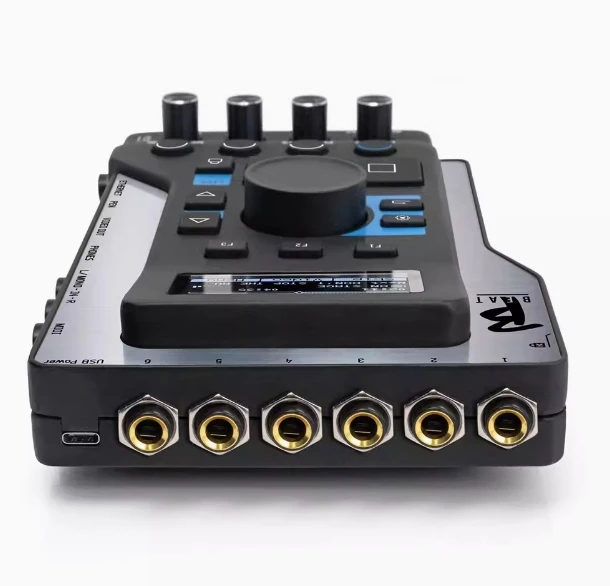 M-LIVE BBEAT Multitrack Mobile Pentium 4 B. BEAT Stage Performance, Band Live микшер
M-LIVE BBEAT Multitrack Mobile Pentium 4 B. BEAT Stage Performance, Band Live микшер