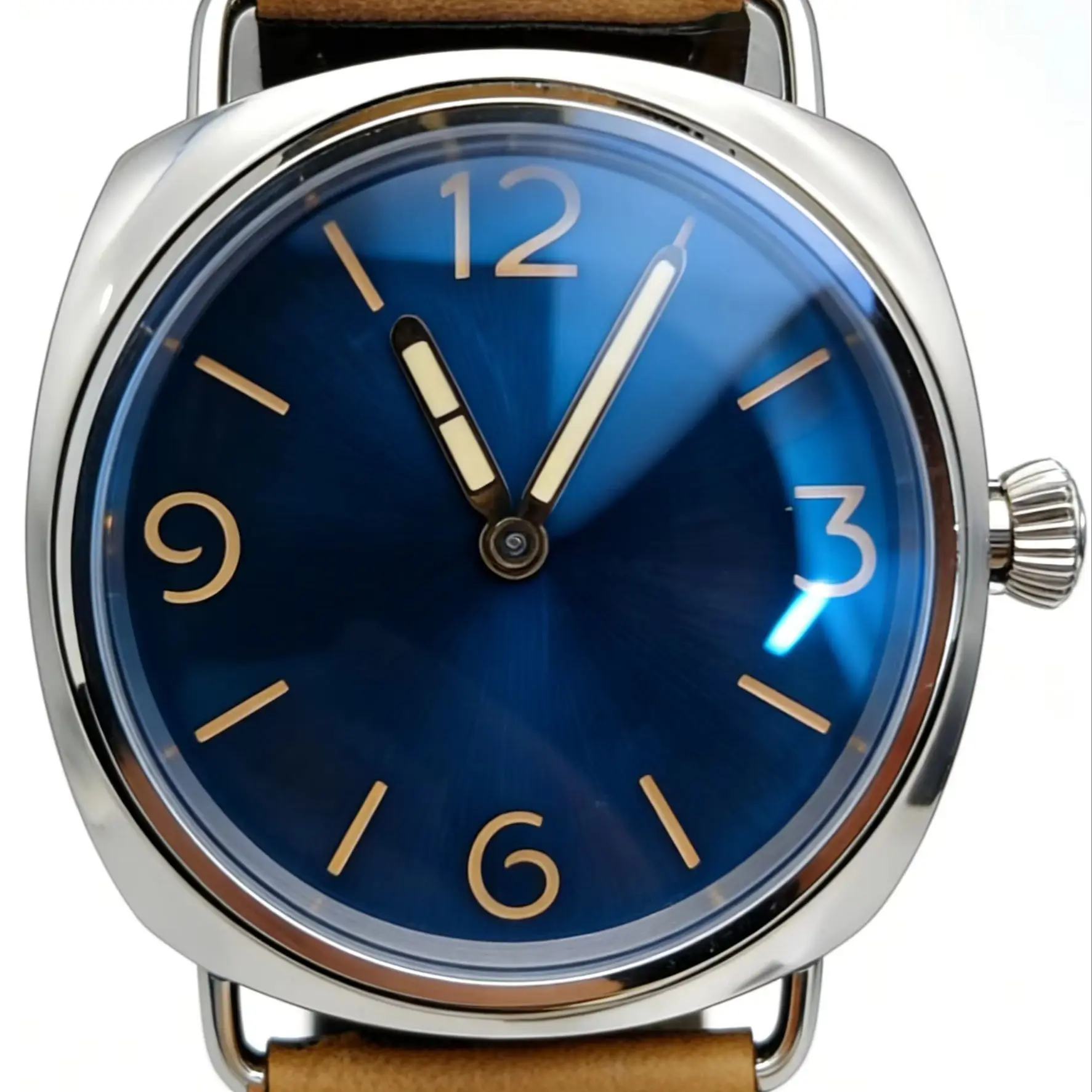 Men's watch replica 45mm vintage pilot's manual mechanical men's watch Air Force Green Luminous Aseptic dial Japan movement
Men's watch replica 45mm vintage pilot's manual mechanical men's watch Air Force Green Luminous Aseptic dial Japan movement