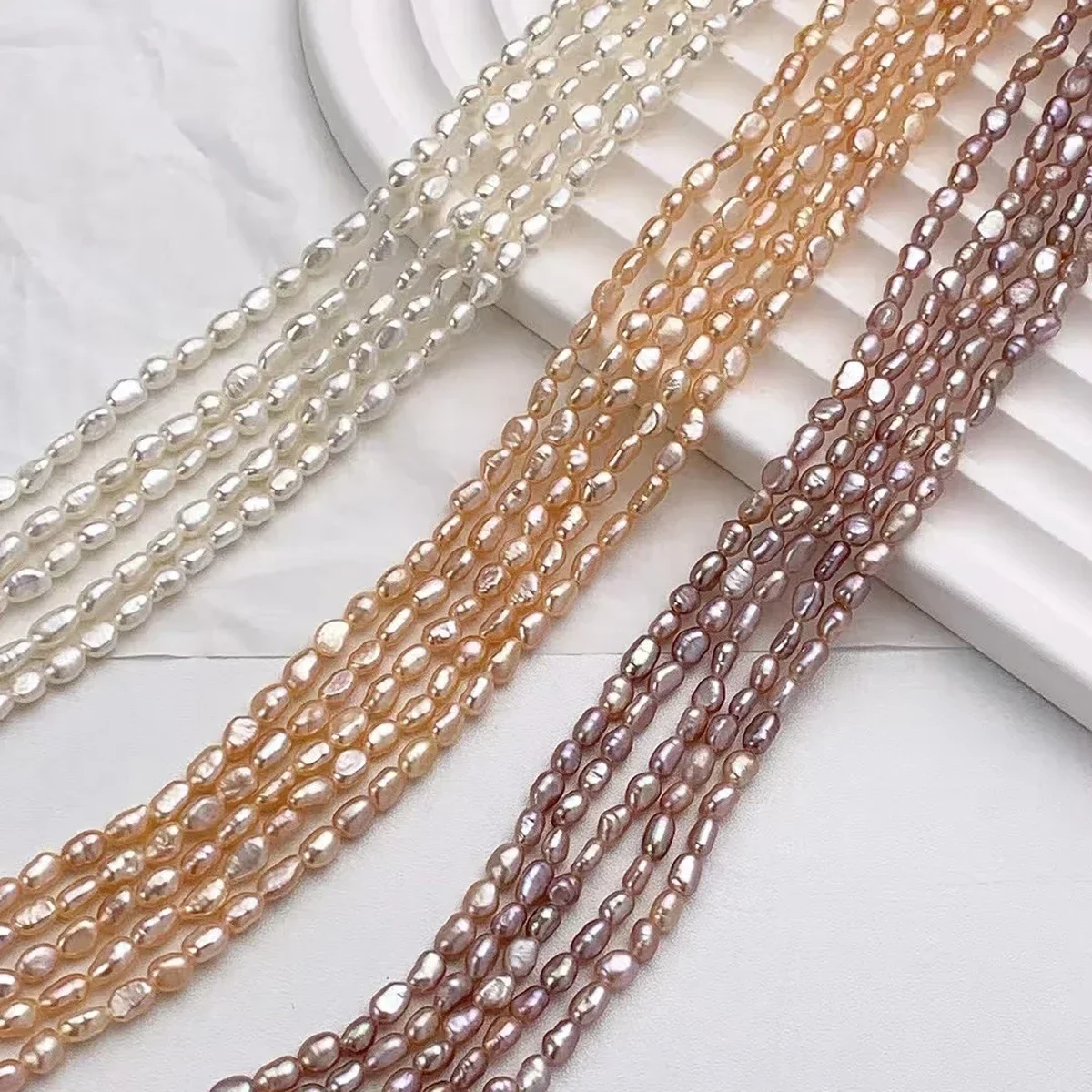 3.5-4.5mm4A Luxurious Depth Natural Freshwater Purple White Rice Pearl Bead Gift Jewelry Make DIY Necklace Bracelet Accessories
3.5-4.5mm4A Luxurious Depth Natural Freshwater Purple White Rice Pearl Bead Gift Jewelry Make DIY Necklace Bracelet Accessories