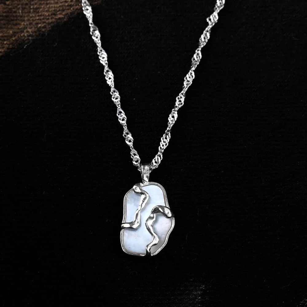 Irregular White Butterfly Shell Pendant S925 Sterling Silver Necklace Women's Fashion Jewelry Original Design Wholesale Ins Gift
Irregular White Butterfly Shell Pendant S925 Sterling Silver Necklace Women's Fashion Jewelry Original Design Wholesale Ins Gift