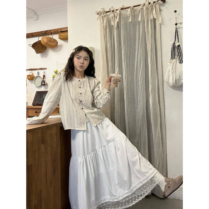 French All-match Vintage Lace Splice Striped Shirt Spring Summer New Chic Design Chic Long Sleeve Top Fashionable Classic Women
French All-match Vintage Lace Splice Striped Shirt Spring Summer New Chic Design Chic Long Sleeve Top Fashionable Classic Women
