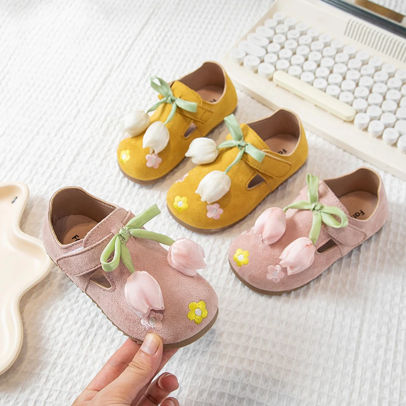 Детские кожаные туфли для девочек: элегантные, универсальные, с вышивкой и цветочным узором, модные, для выступлений
Детские кожаные туфли для девочек: элегантные, универсальные, с вышивкой и цветочным узором, модные, для выступлений