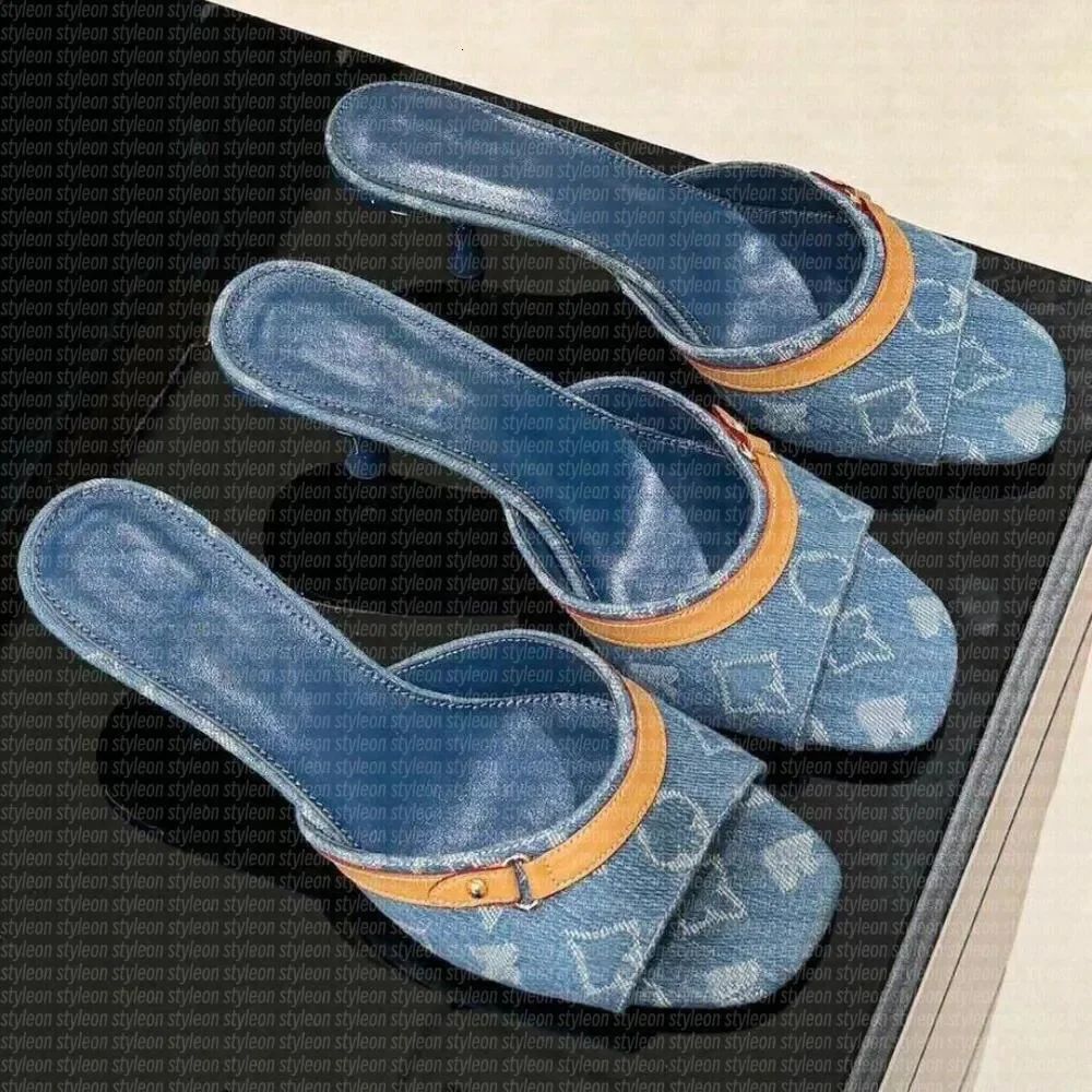 Designer Neo Revival Mule Women Vintage Shoes Blue Denim Slide Sandals 6AM Heels Kitten High Heels Slides Slippers Summer Beach
Designer Neo Revival Mule Women Vintage Shoes Blue Denim Slide Sandals 6AM Heels Kitten High Heels Slides Slippers Summer Beach