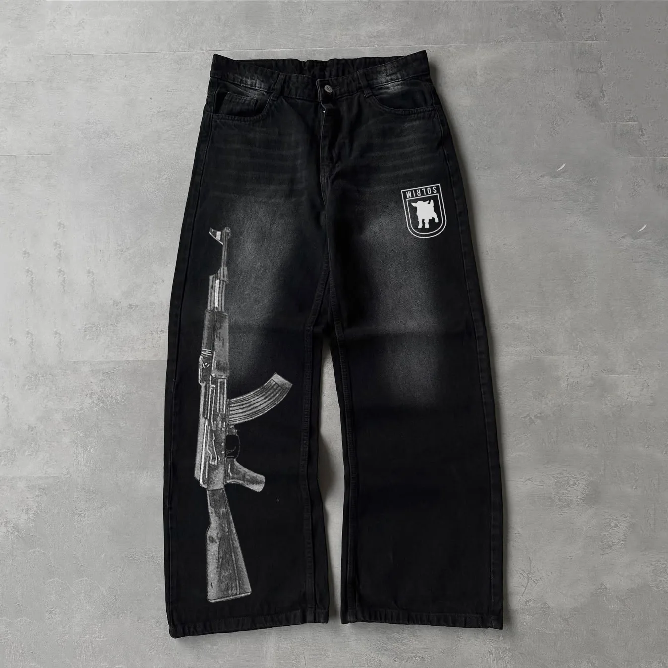 Street trend ins style printed pattern straight jeans washed to make old retro personalized high street unisex trousers.
Street trend ins style printed pattern straight jeans washed to make old retro personalized high street unisex trousers.