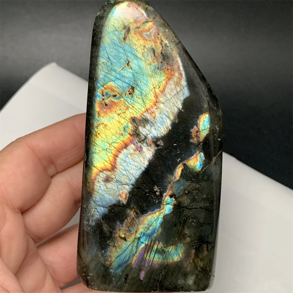 Unique Natural Colorful Yellow Green Light Labradorite Specimens Standing Blue Purple Warm Orange Light Labrador Stone Ornaments
Unique Natural Colorful Yellow Green Light Labradorite Specimens Standing Blue Purple Warm Orange Light Labrador Stone Ornaments