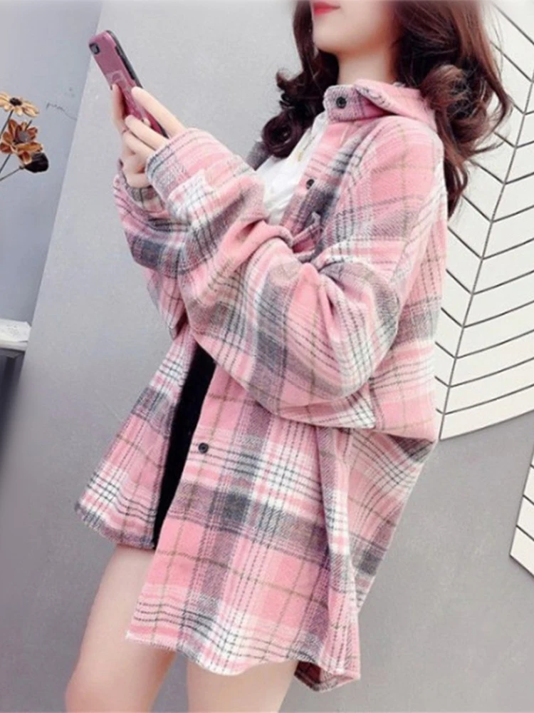 Утепленное фланелевое пальто в клетку для женщин, осенне-зимнее, свободного кроя, средней длины, шерстяное, на пуговицах, офисное, с длинными рукавами
Утепленное фланелевое пальто в клетку для женщин, осенне-зимнее, свободного кроя, средней длины, шерстяное, на пуговицах, офисное, с длинными рукавами