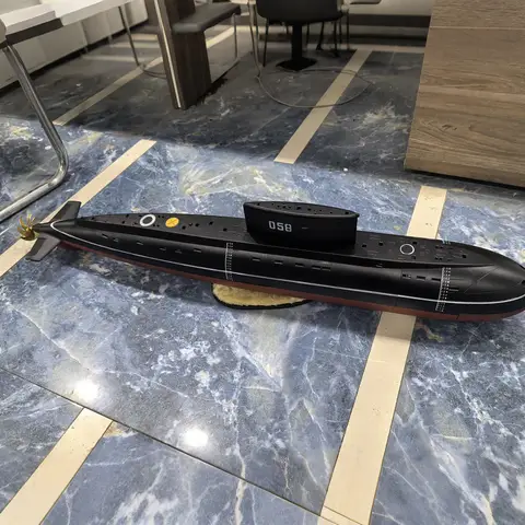 1/72 RC Submarine 100cm Submersible RC Boat with Side Thrusters and Flexible Steering RC Ships Model RTR Ship Toy Warship Model