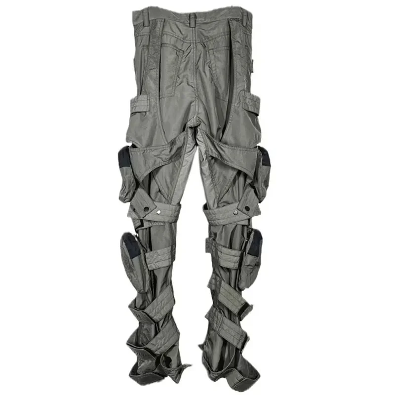 Wasteland Dark Style Bandage Deconstruct Stereoscopic Pockets Cargo Pants Men Straight Wide Legs Trousers for Men
Wasteland Dark Style Bandage Deconstruct Stereoscopic Pockets Cargo Pants Men Straight Wide Legs Trousers for Men