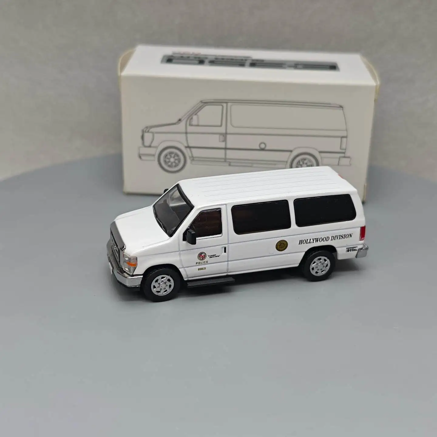 596 1:64 E-Series Vans Los Angeles Police Department LAPD 103 Diecast Alloy Car Model Collectible Gift
596 1:64 E-Series Vans Los Angeles Police Department LAPD 103 Diecast Alloy Car Model Collectible Gift