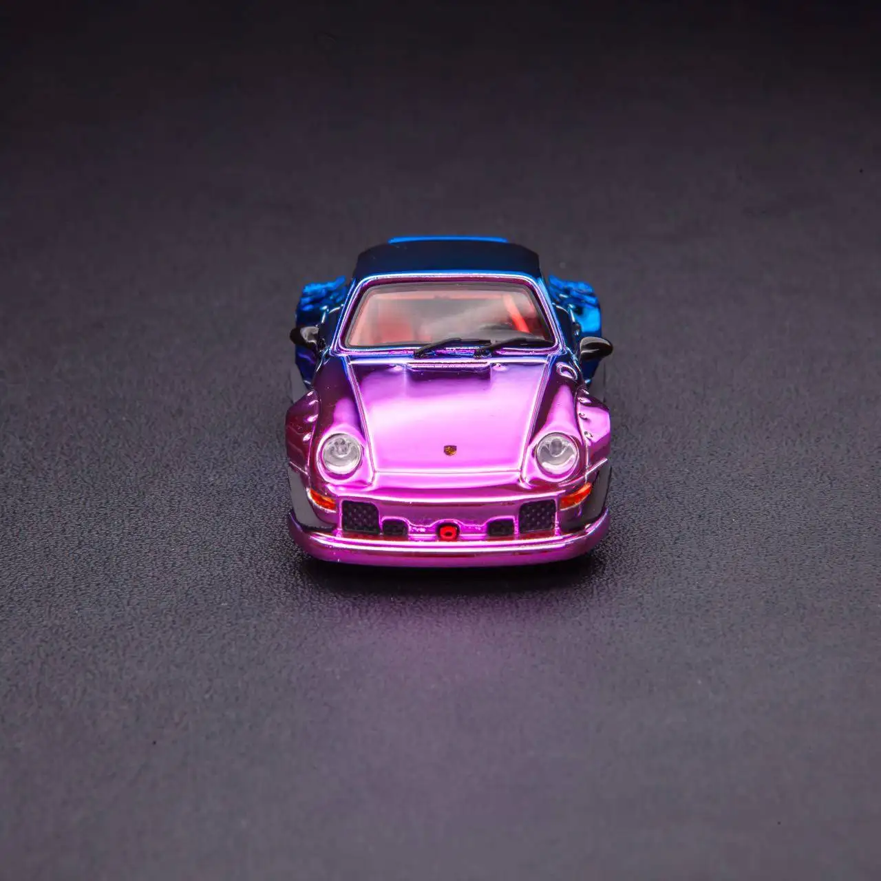 Pre-TPC 993 Alloy 1:64 Car Model Simulation Ornament High-End Limited Edition Collectible for Men
Pre-TPC 993 Alloy 1:64 Car Model Simulation Ornament High-End Limited Edition Collectible for Men